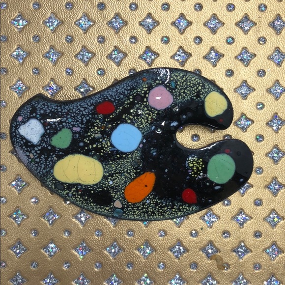 Vintage Metal Painter’s Pin - Picture 1 of 5